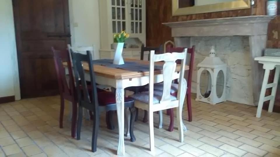 La Bourgseigneurie Otel Bourseigne-Vieille Dış mekan fotoğraf