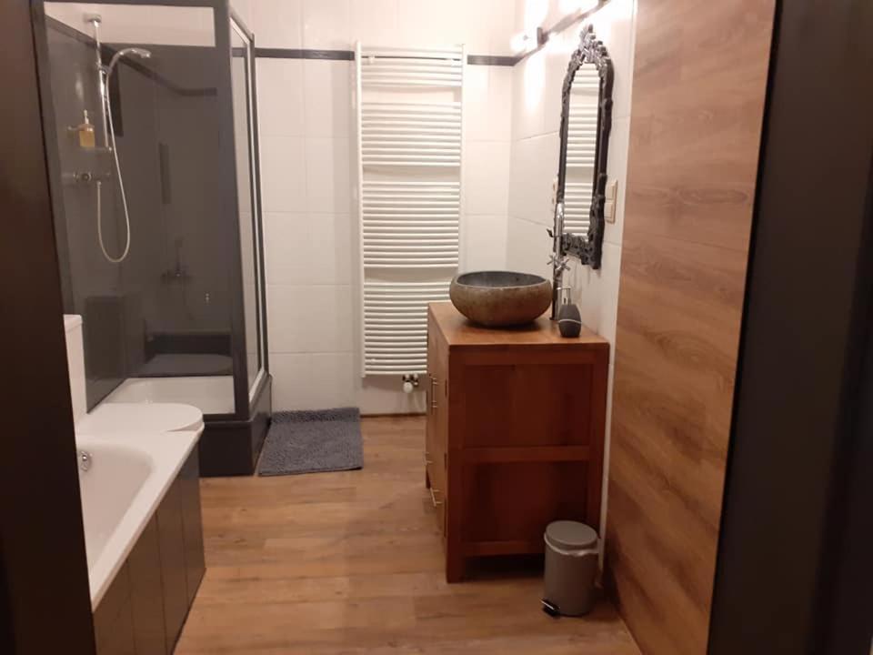 La Bourgseigneurie Otel Bourseigne-Vieille Dış mekan fotoğraf