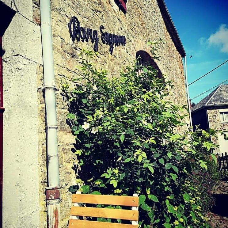 La Bourgseigneurie Otel Bourseigne-Vieille Dış mekan fotoğraf